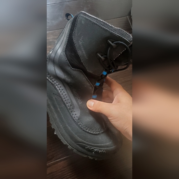 Boys Waterproof Boots - Picture 2 of 3